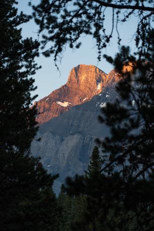 photos/banff-sunrise.jpg