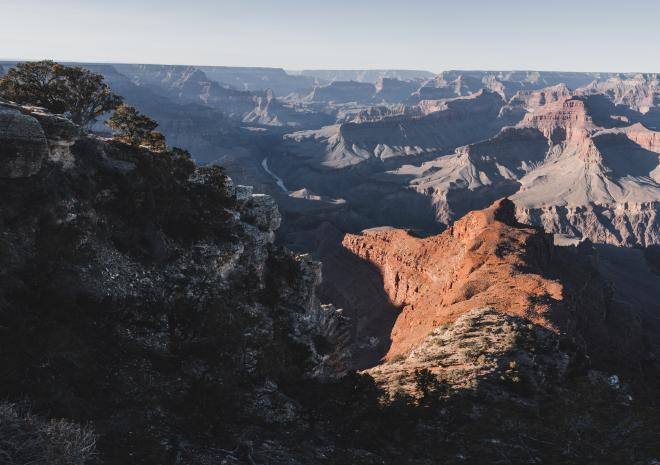 photos/grand-canyon-ridge-panorama.jpg