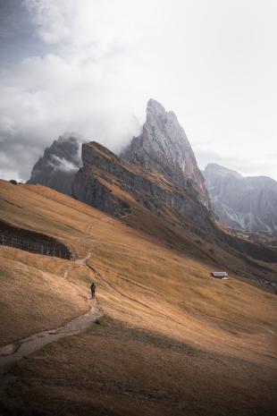 photos/seceda-mountain-range-dolomites.jpg