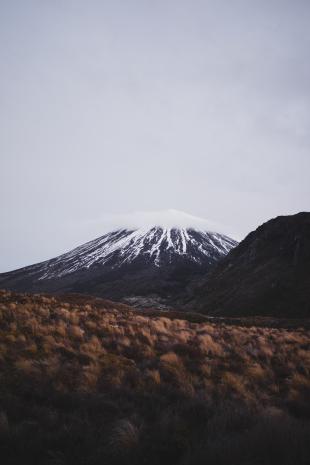 photos/tongariro-mt-ngauruhoe-dawn.jpg