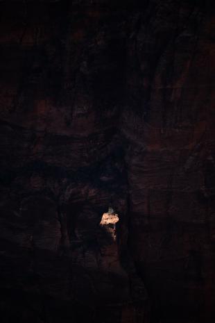 photos/zion-sunray-cliff.jpg